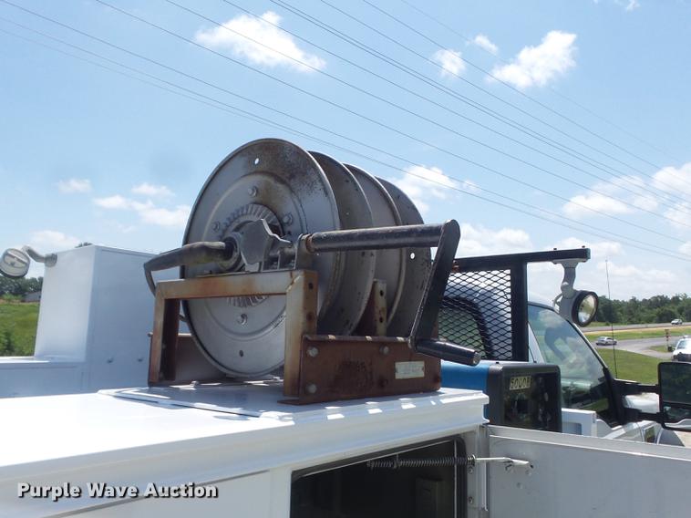 image for item DD7239 2008 Ford F550 Super Duty XL service truck