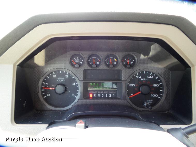 image for item DD7239 2008 Ford F550 Super Duty XL service truck