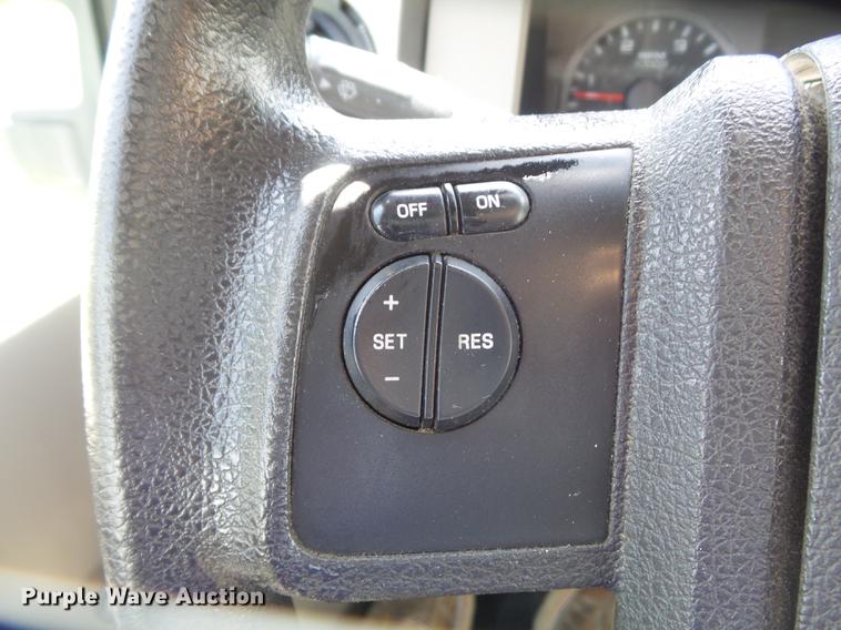 image for item DD7239 2008 Ford F550 Super Duty XL service truck