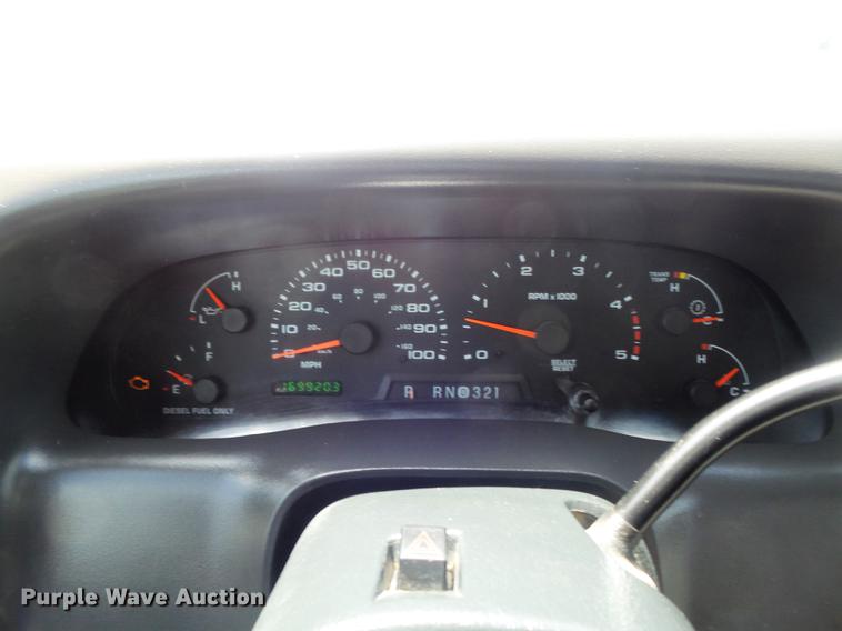 image for item DD7240 2003 Ford F350 Super Duty XLT SuperCab pickup truck