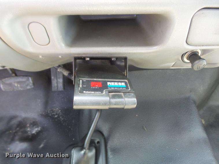 image for item DD7240 2003 Ford F350 Super Duty XLT SuperCab pickup truck