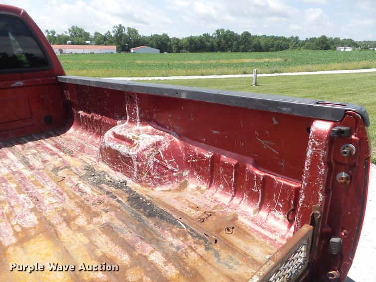 image for item DD7240 2003 Ford F350 Super Duty XLT SuperCab pickup truck