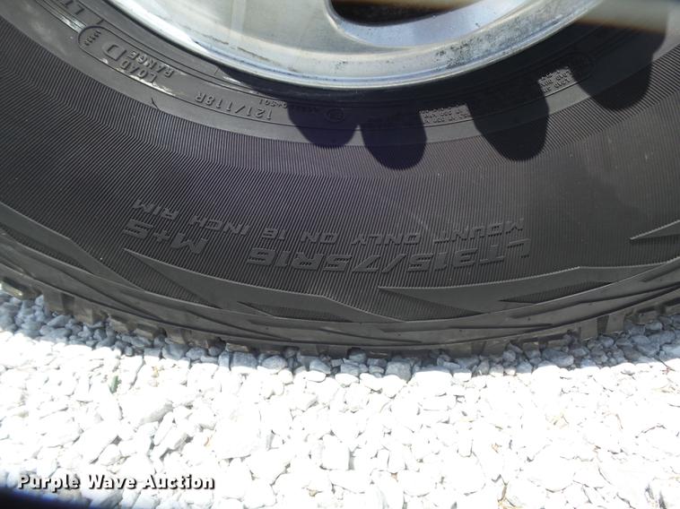 image for item DD7240 2003 Ford F350 Super Duty XLT SuperCab pickup truck