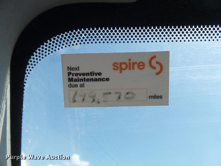 image for item DD7242 2000 Ford F550 service truck