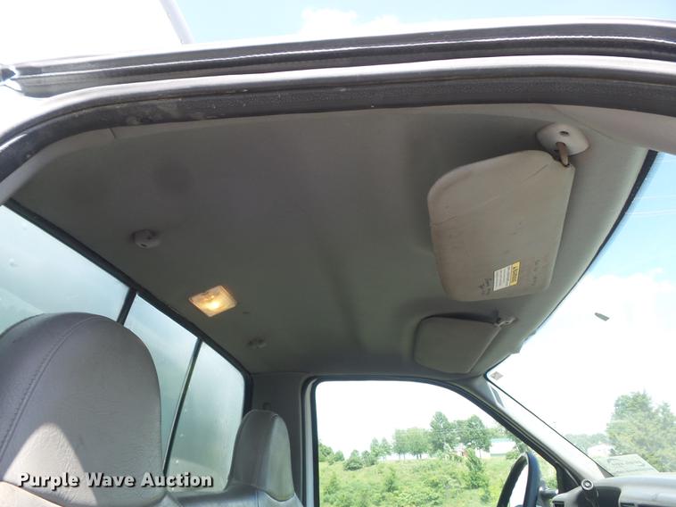 image for item DD7242 2000 Ford F550 service truck