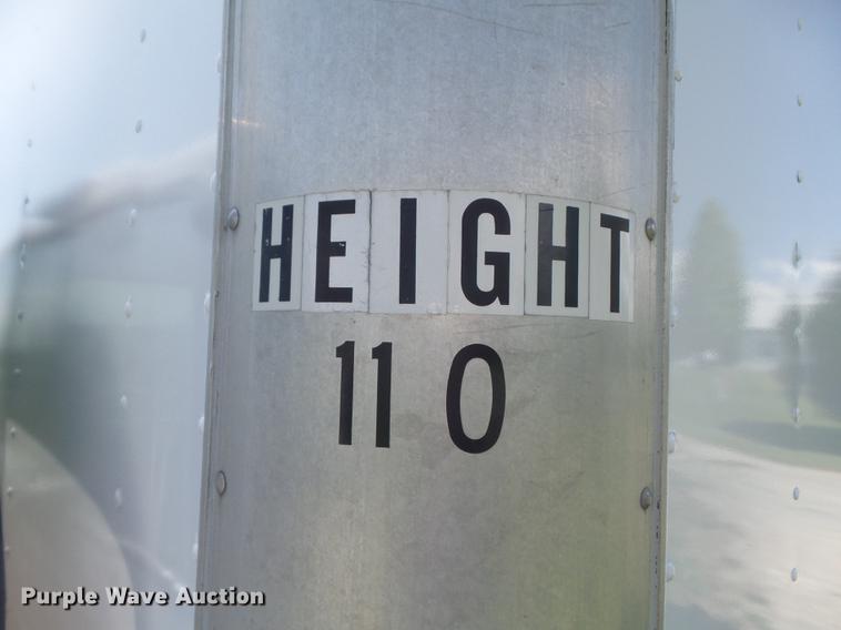 image for item DD7242 2000 Ford F550 service truck