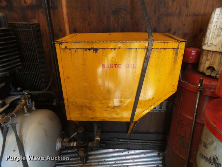 image for item DD7242 2000 Ford F550 service truck