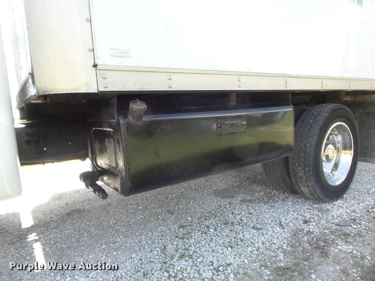 image for item DD7242 2000 Ford F550 service truck