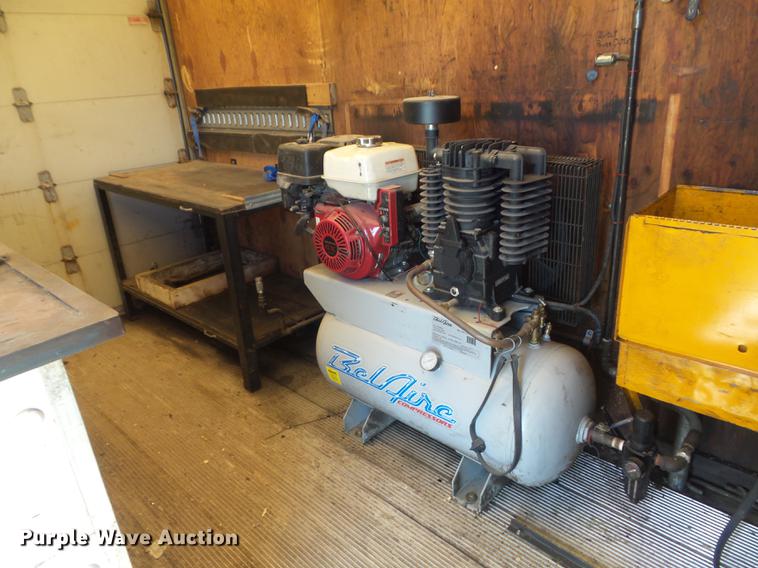 image for item DD7242 2000 Ford F550 service truck