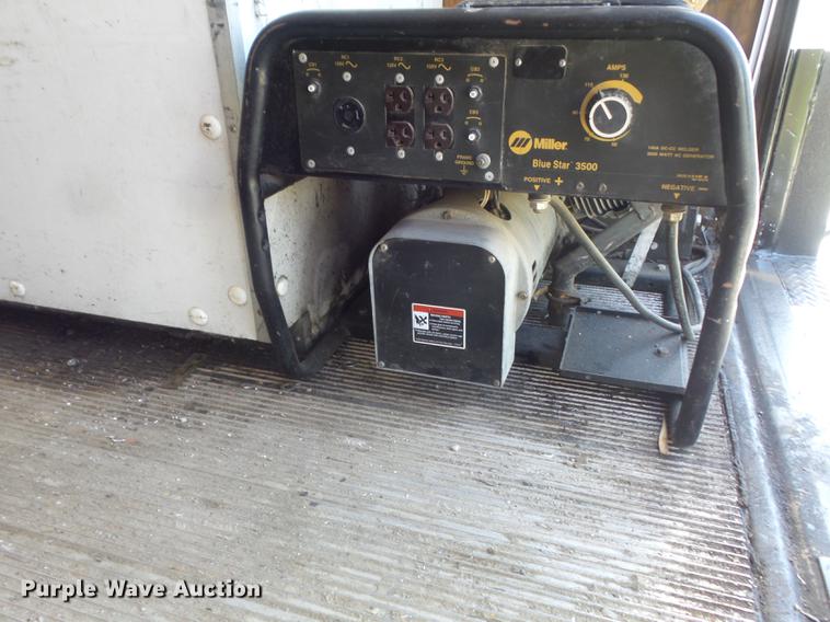 image for item DD7242 2000 Ford F550 service truck