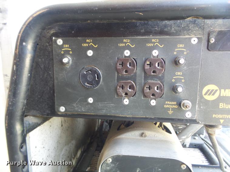 image for item DD7242 2000 Ford F550 service truck