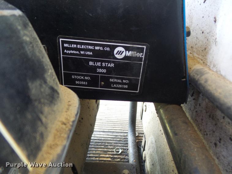 image for item DD7242 2000 Ford F550 service truck