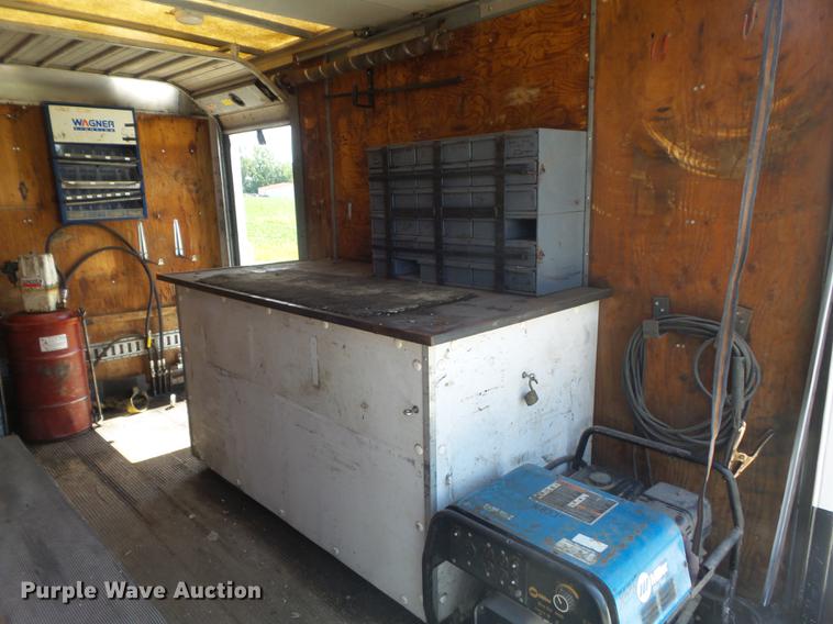 image for item DD7242 2000 Ford F550 service truck