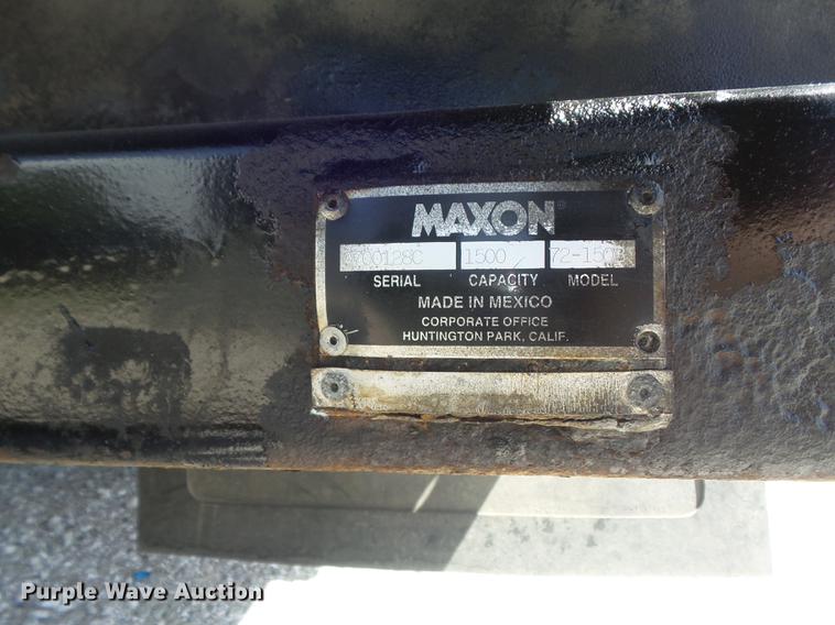 image for item DD7242 2000 Ford F550 service truck