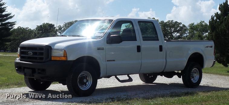 image for item DD7243 1999 Ford F350 Super Duty XL Crew Cab pickup truck