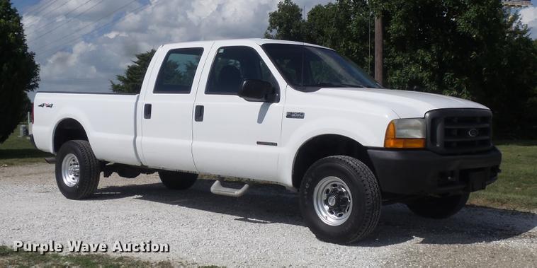 image for item DD7243 1999 Ford F350 Super Duty XL Crew Cab pickup truck