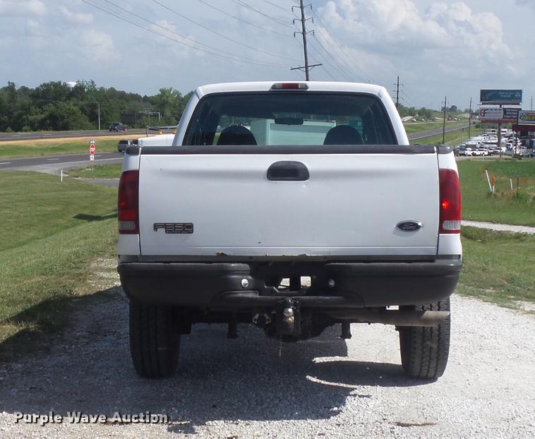 image for item DD7243 1999 Ford F350 Super Duty XL Crew Cab pickup truck