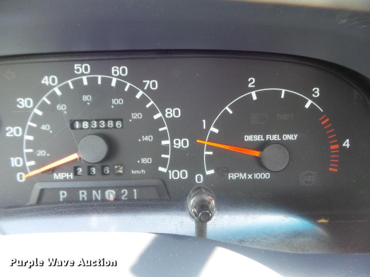 image for item DD7243 1999 Ford F350 Super Duty XL Crew Cab pickup truck