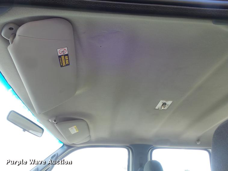 image for item DD7243 1999 Ford F350 Super Duty XL Crew Cab pickup truck