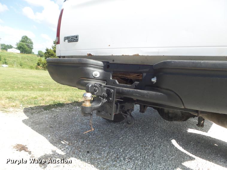 image for item DD7243 1999 Ford F350 Super Duty XL Crew Cab pickup truck