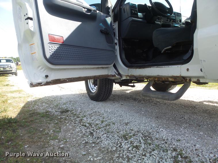 image for item DD7243 1999 Ford F350 Super Duty XL Crew Cab pickup truck