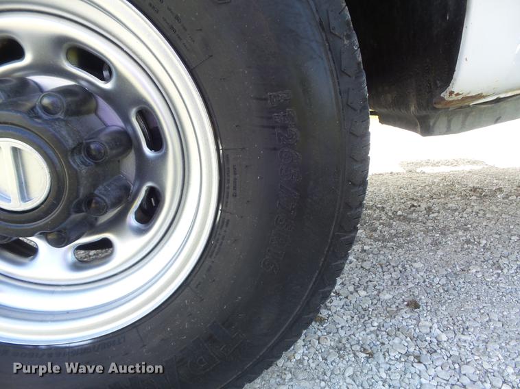 image for item DD7243 1999 Ford F350 Super Duty XL Crew Cab pickup truck