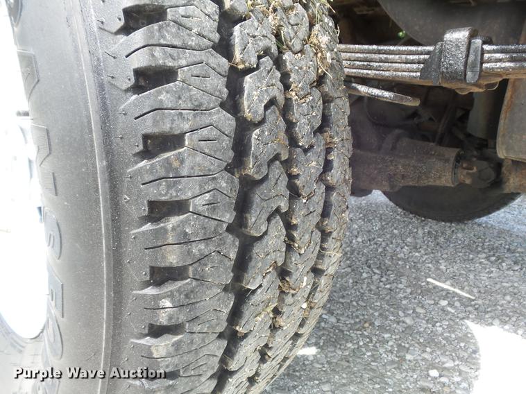 image for item DD7243 1999 Ford F350 Super Duty XL Crew Cab pickup truck