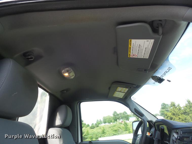 image for item DD7244 2011 Ford F450 Super Duty XLT truck cab and chassis