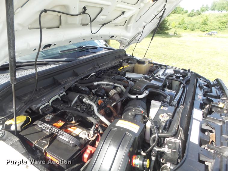 image for item DD7244 2011 Ford F450 Super Duty XLT truck cab and chassis