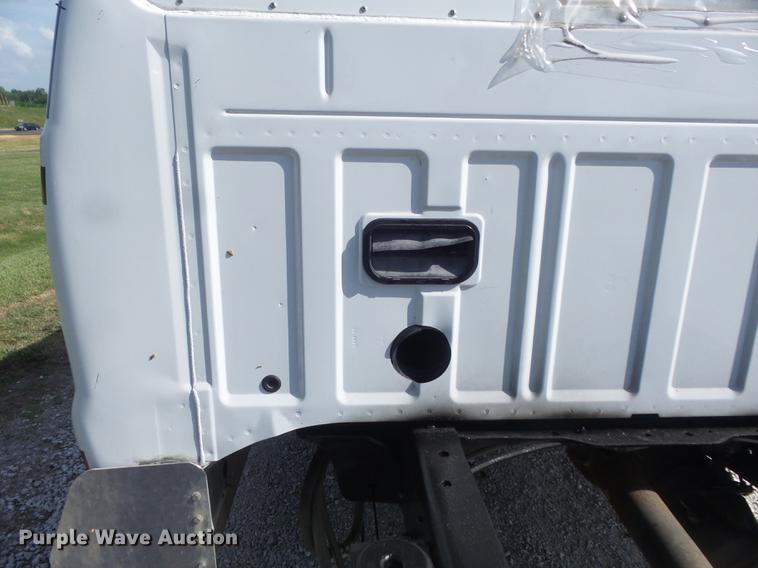 image for item DD7244 2011 Ford F450 Super Duty XLT truck cab and chassis