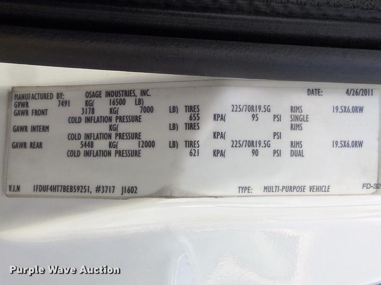 image for item DD7244 2011 Ford F450 Super Duty XLT truck cab and chassis