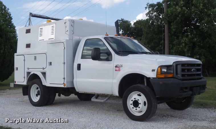 image for item DD7245 2000 Ford F450 Super Duty XL utility bed pickup truck