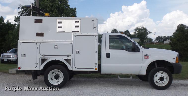 image for item DD7245 2000 Ford F450 Super Duty XL utility bed pickup truck