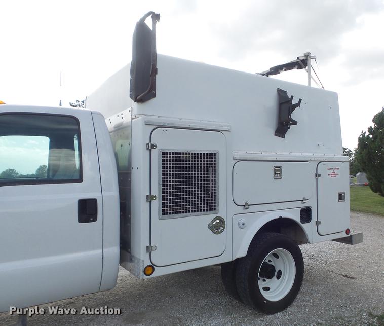 image for item DD7245 2000 Ford F450 Super Duty XL utility bed pickup truck