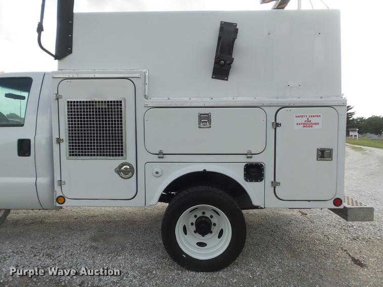 image for item DD7245 2000 Ford F450 Super Duty XL utility bed pickup truck