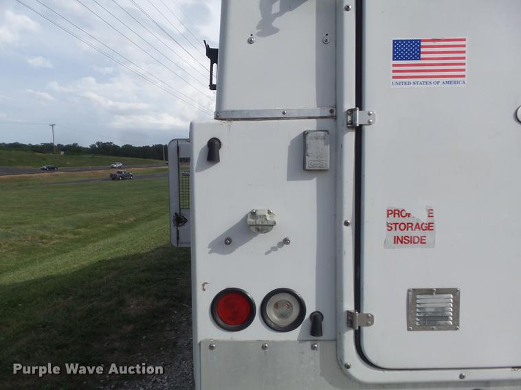 image for item DD7245 2000 Ford F450 Super Duty XL utility bed pickup truck