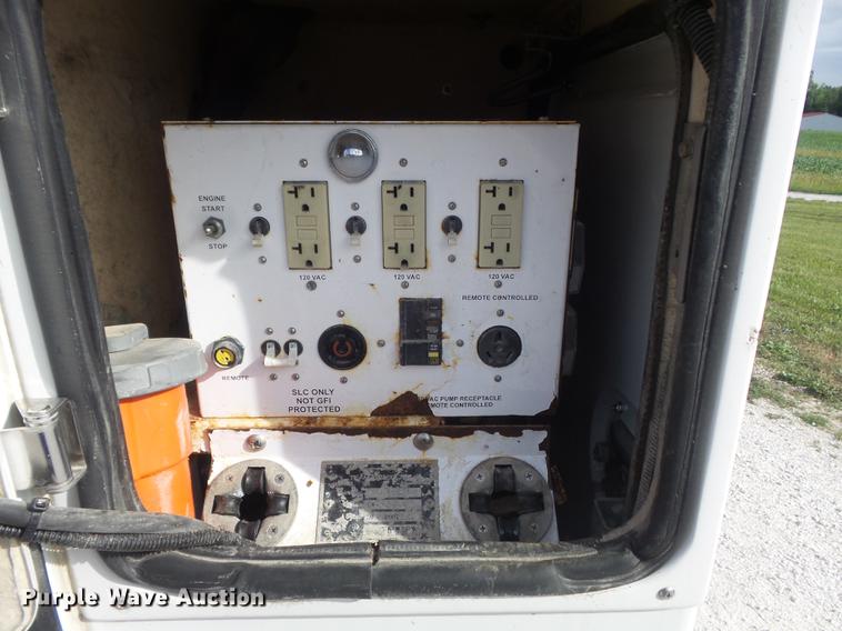 image for item DD7245 2000 Ford F450 Super Duty XL utility bed pickup truck