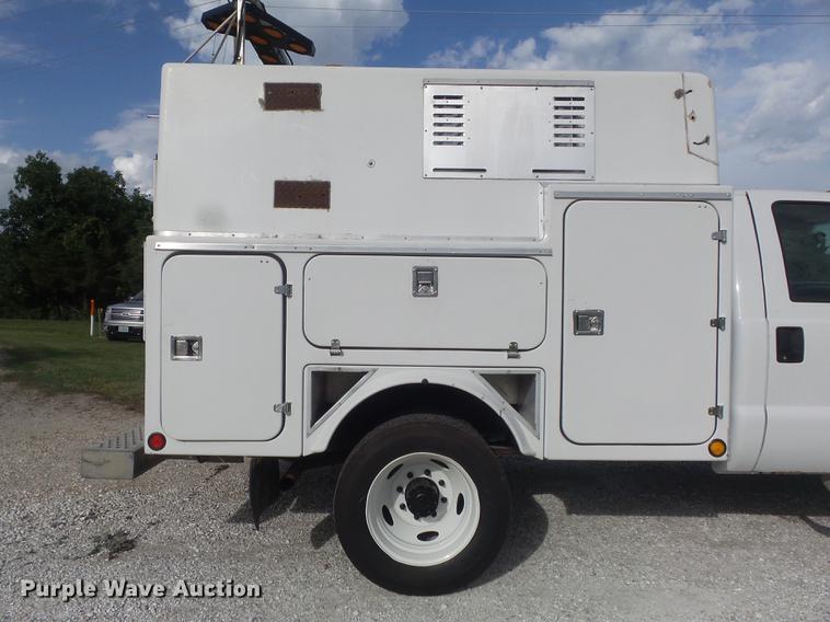 image for item DD7245 2000 Ford F450 Super Duty XL utility bed pickup truck