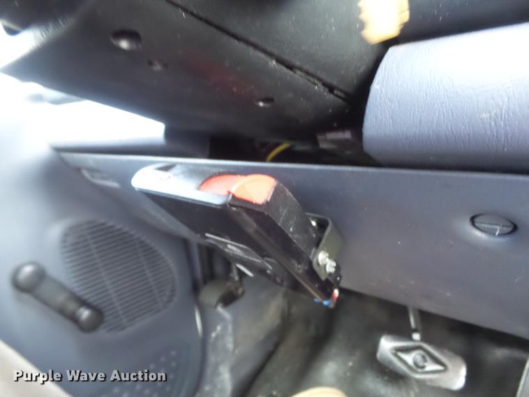 image for item DD7245 2000 Ford F450 Super Duty XL utility bed pickup truck