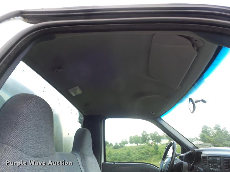 image for item DD7245 2000 Ford F450 Super Duty XL utility bed pickup truck