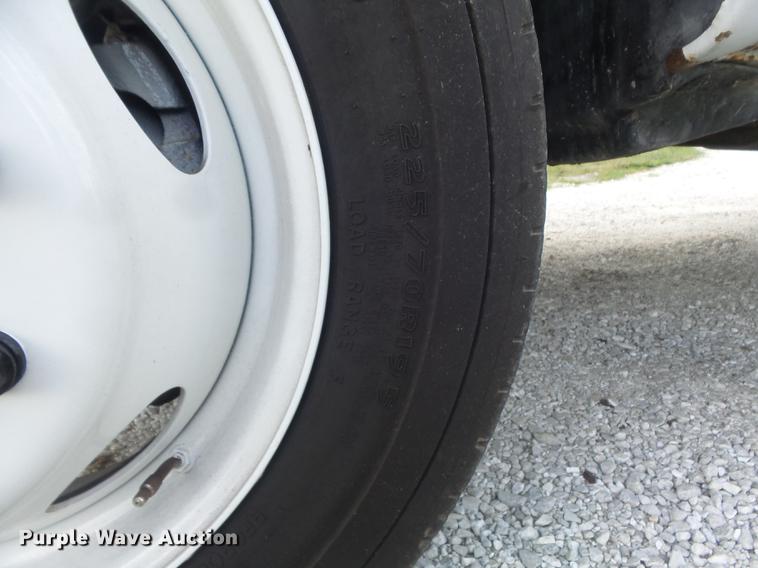 image for item DD7245 2000 Ford F450 Super Duty XL utility bed pickup truck