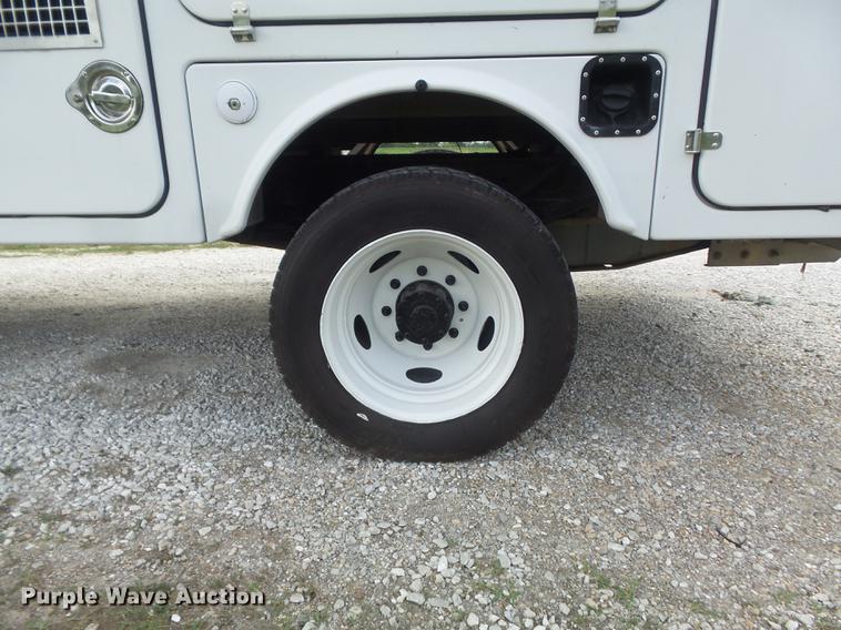 image for item DD7245 2000 Ford F450 Super Duty XL utility bed pickup truck