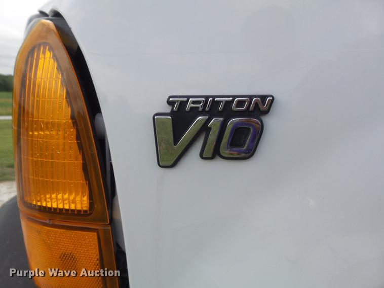 image for item DD7245 2000 Ford F450 Super Duty XL utility bed pickup truck