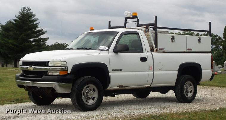 image for item DD7247 2002 Chevrolet Silverado 2500HD pickup truck
