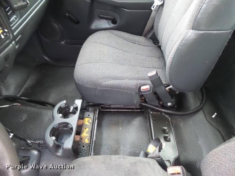 image for item DD7247 2002 Chevrolet Silverado 2500HD pickup truck