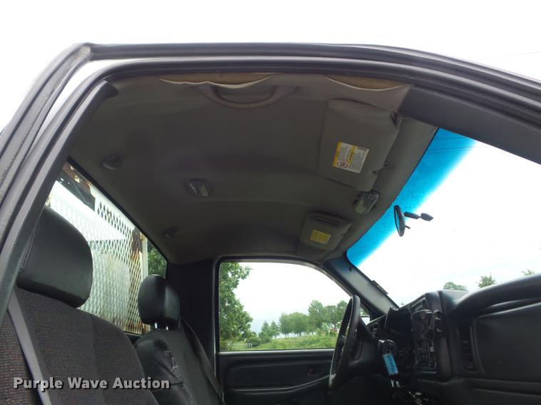 image for item DD7247 2002 Chevrolet Silverado 2500HD pickup truck