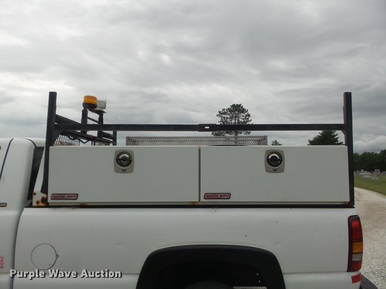 image for item DD7247 2002 Chevrolet Silverado 2500HD pickup truck