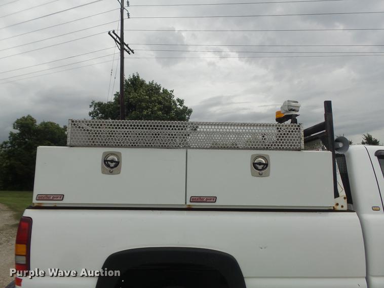 image for item DD7247 2002 Chevrolet Silverado 2500HD pickup truck