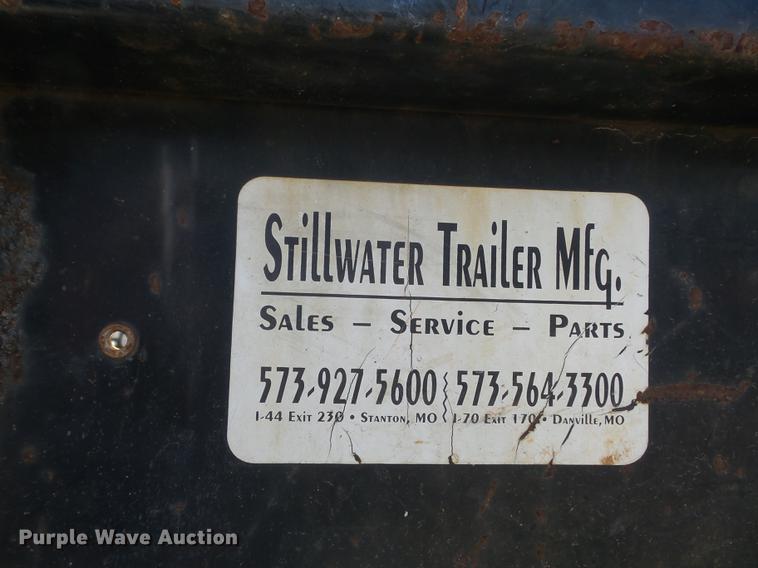 image for item DD7249 2008 GMC C5500 flatbed truck