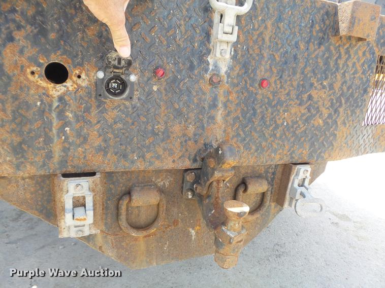 image for item DD7249 2008 GMC C5500 flatbed truck